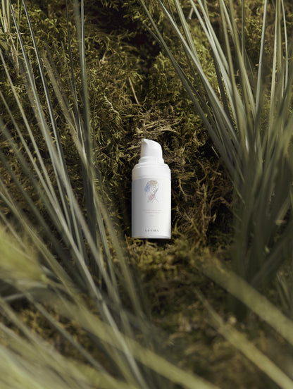 Glättende Augencreme mit Hyaluronsäure